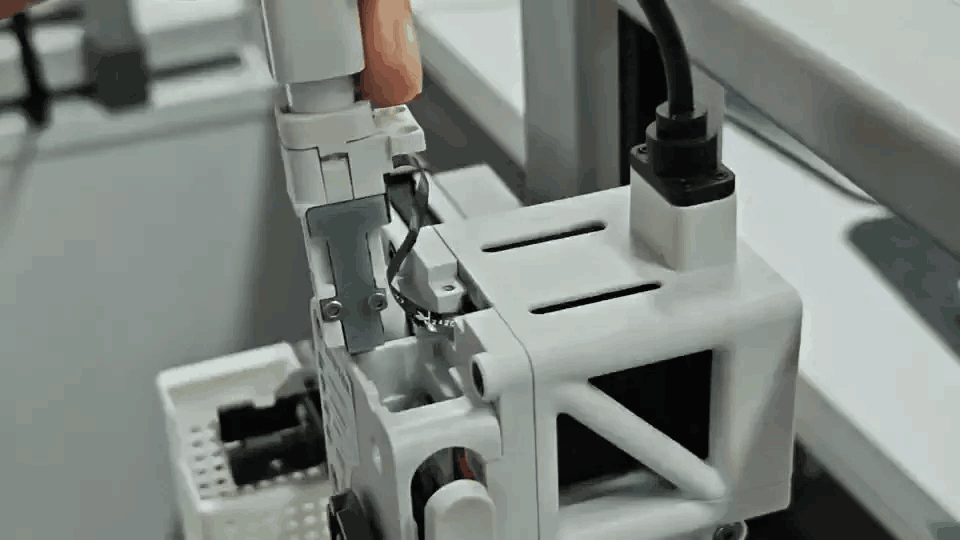 20250313_web_compact_global_112_no_resize.gif