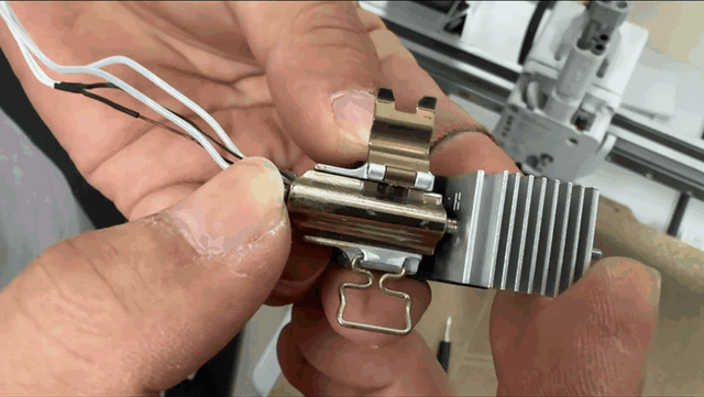 A1-nozzle-heater-wear-out_640w_10fps.gif