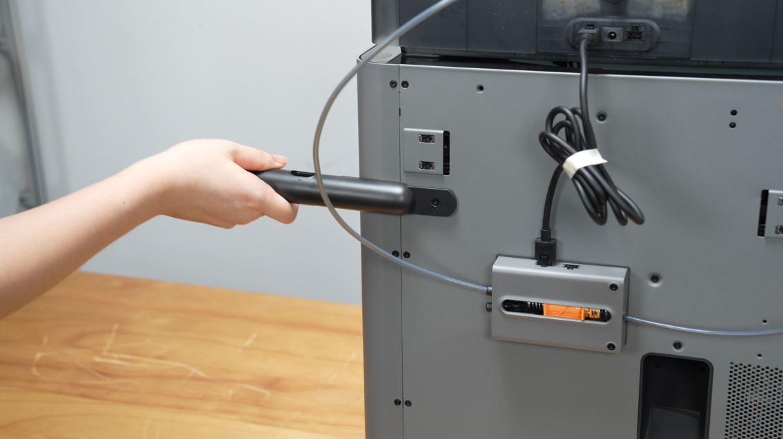 043_45-install-spool-holder-1.png