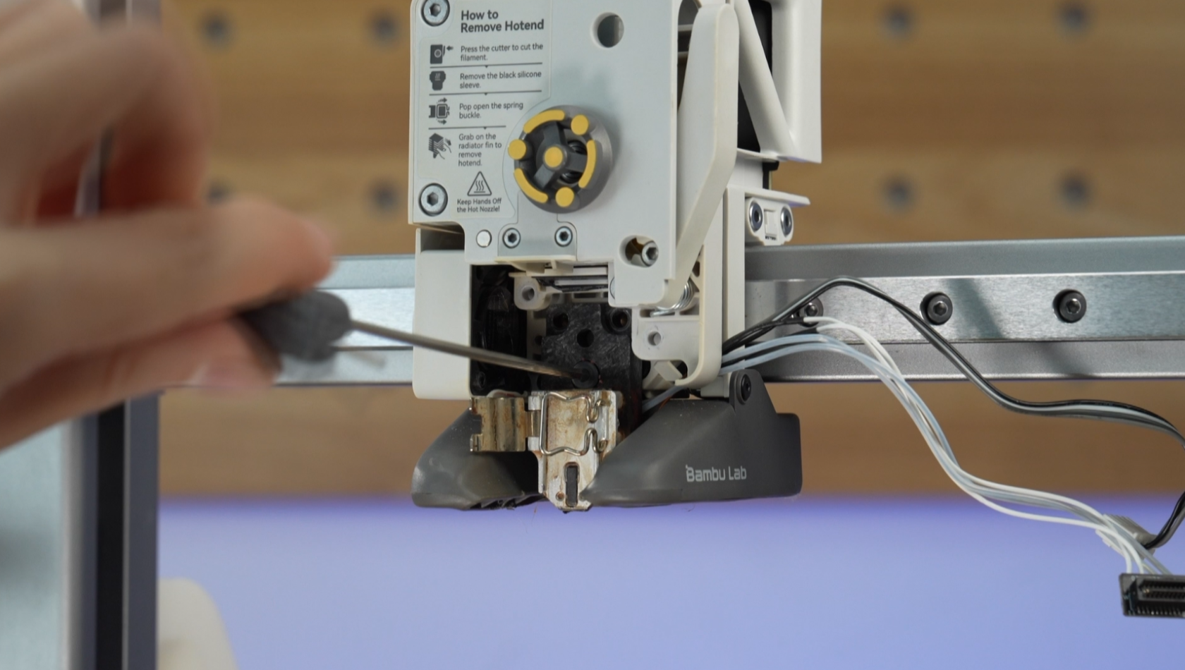 21_remove_the_heating_screws2.png
