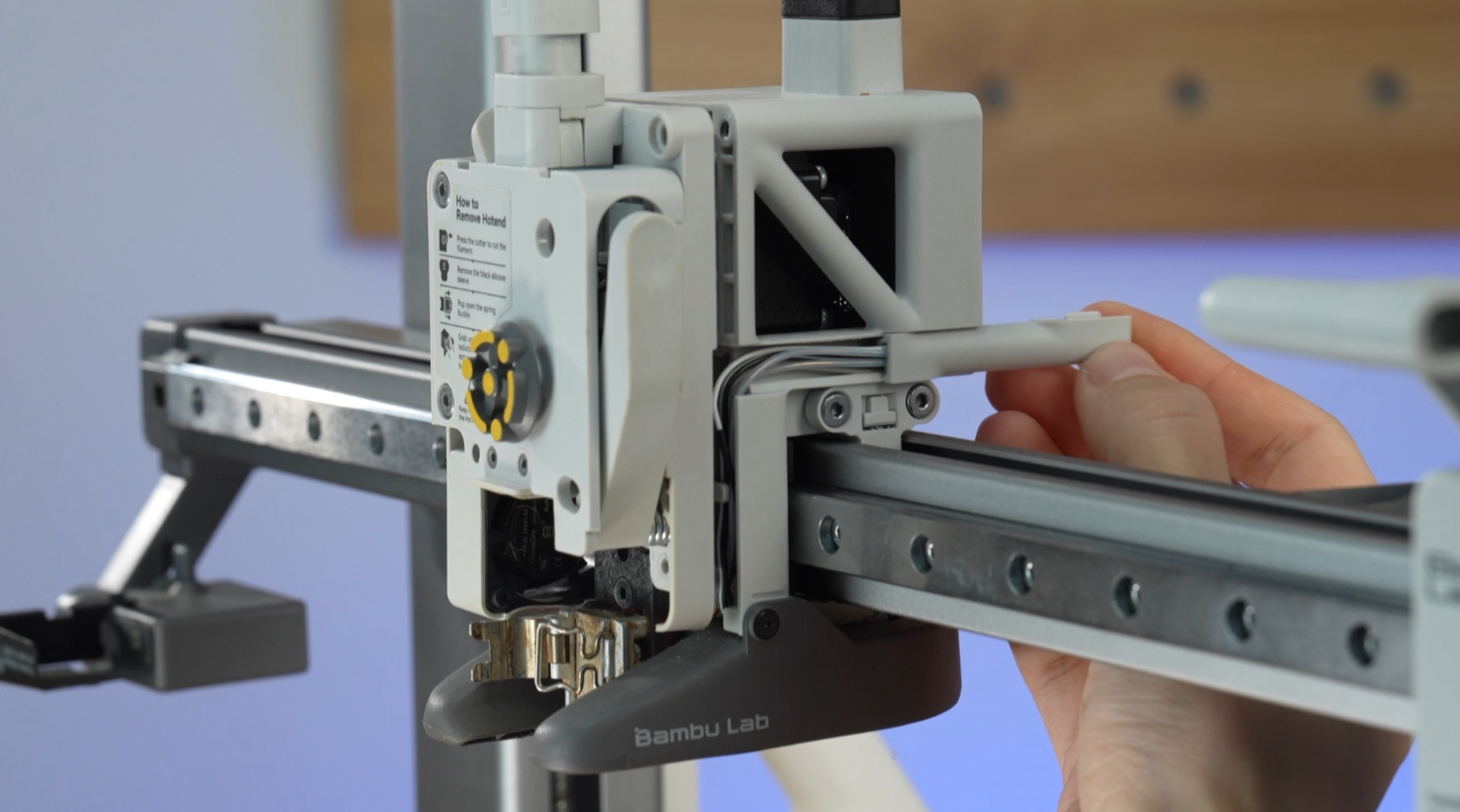 38_install_the_cable_cover1.png