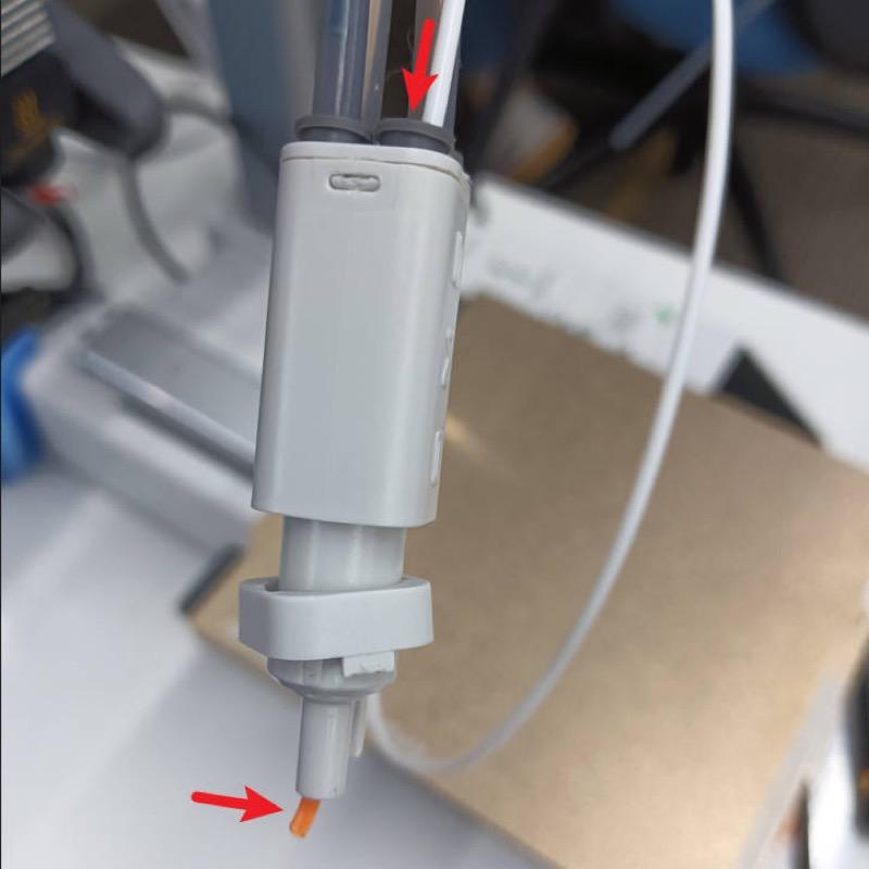 Bambu-Lab-A1-Filament-Stuck-in-Filament-Hub-10.jpg