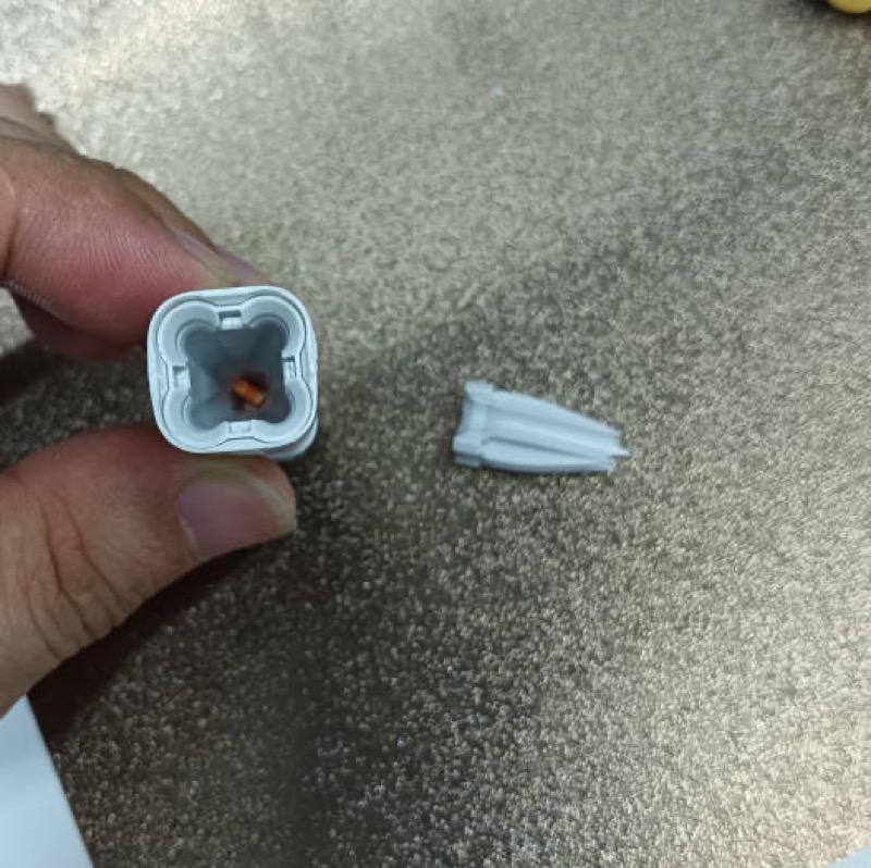 Bambu-Lab-A1-Filament-Stuck-in-Filament-Hub-15.jpg