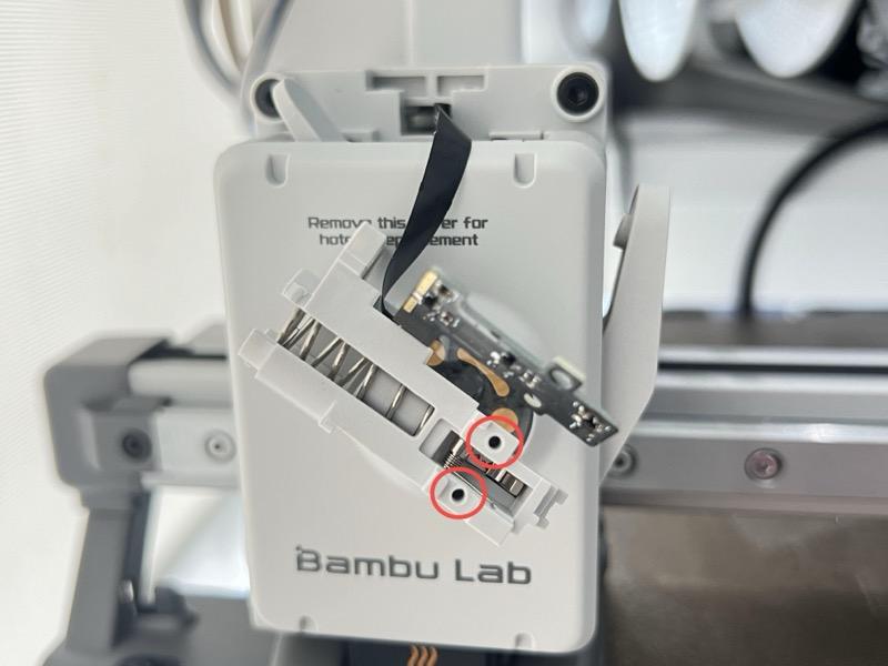 Bambu-Lab-A1-Filament-Stuck-in-Filament-Hub-23.jpg