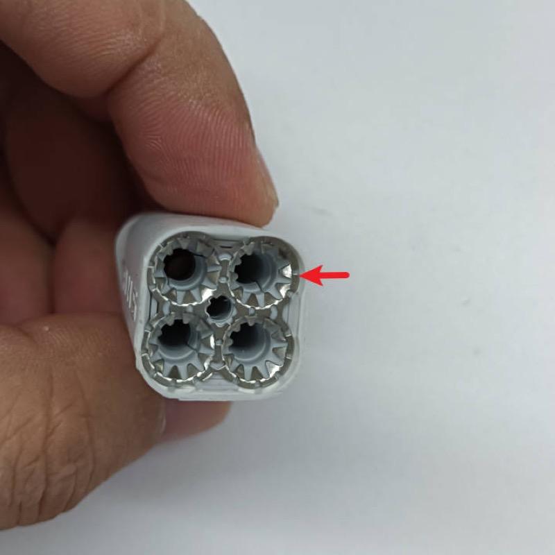 Bambu-Lab-A1-Filament-Stuck-in-Filament-Hub-30.jpg