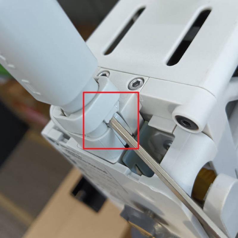 Bambu-Lab-A1-Filament-Stuck-in-Filament-Hub-7.jpg