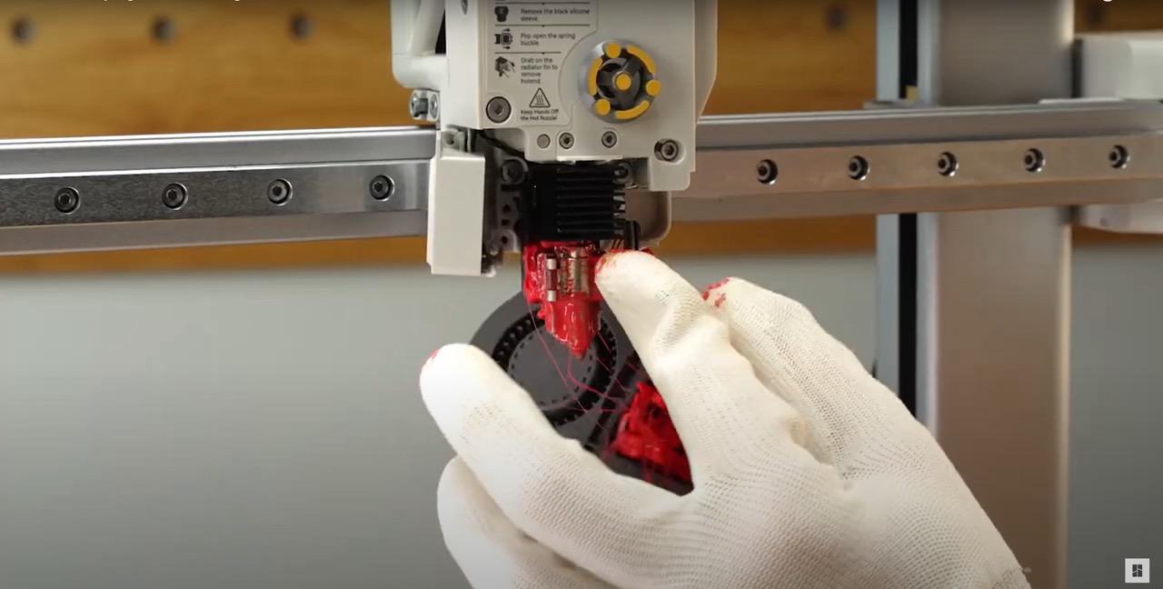 Bambulab_A1_take_the_nozzle_out.jpg