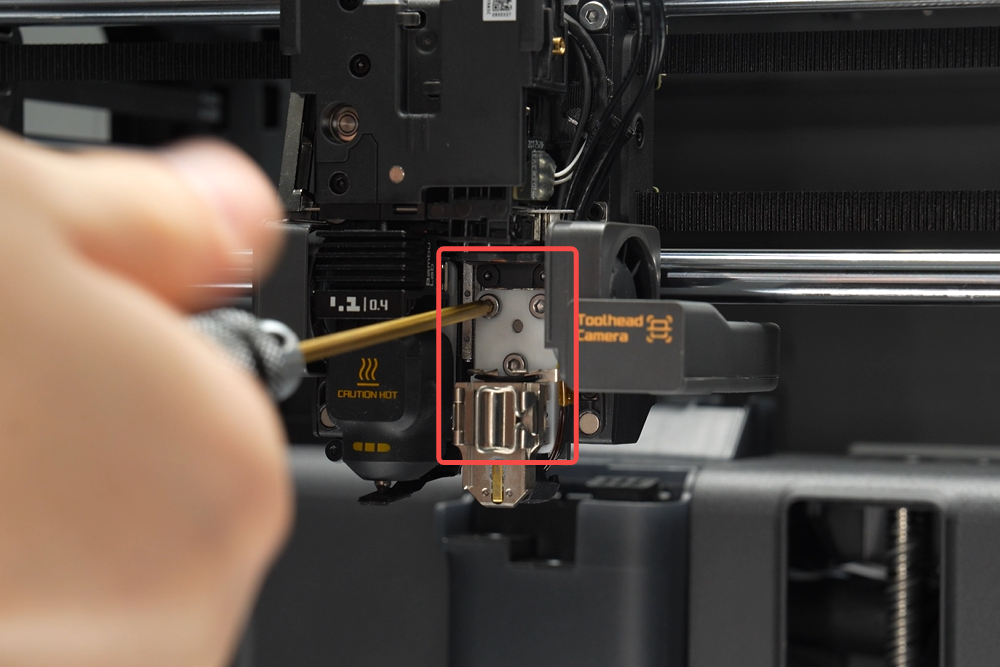 img_012_remove_right_hotend_001.png
