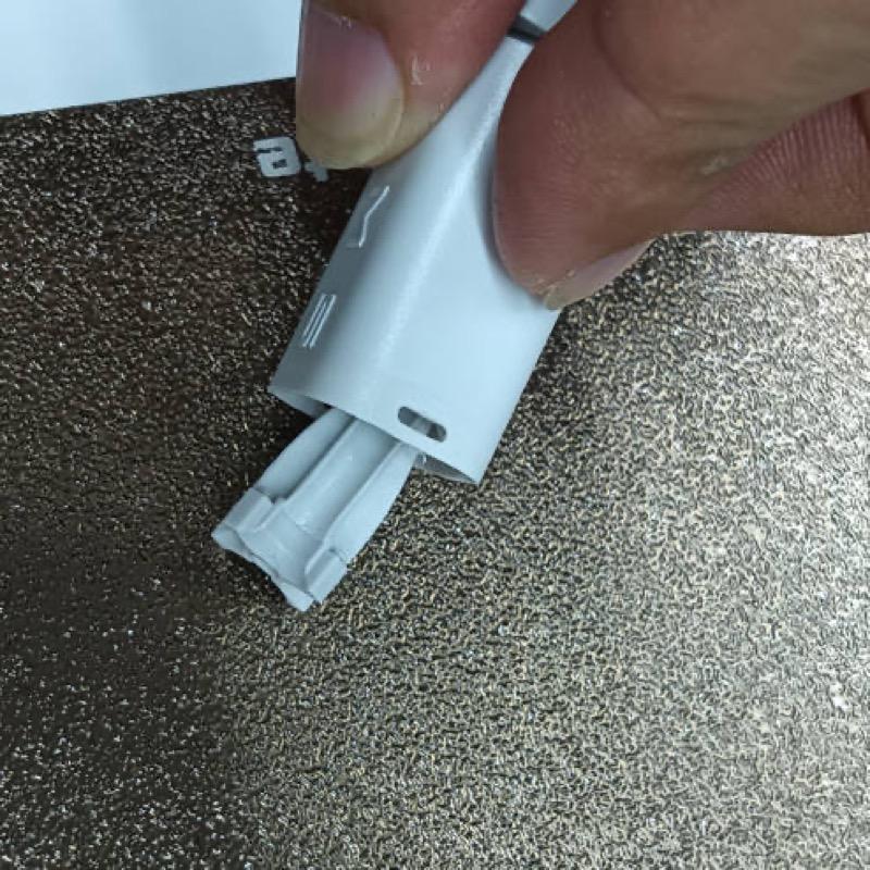 Bambu-Lab-A1-Filament-Stuck-in-Filament-Hub-14.jpg