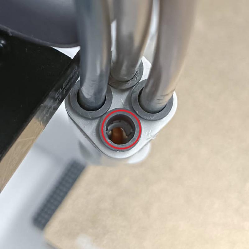 Bambu-Lab-A1-Filament-Stuck-in-Filament-Hub-9.jpg
