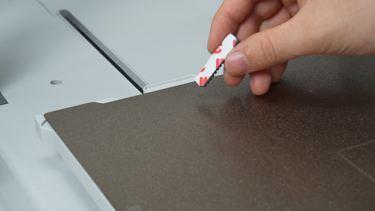 ลอกแผ่นกาวของ Silicone Wiper ใหม่