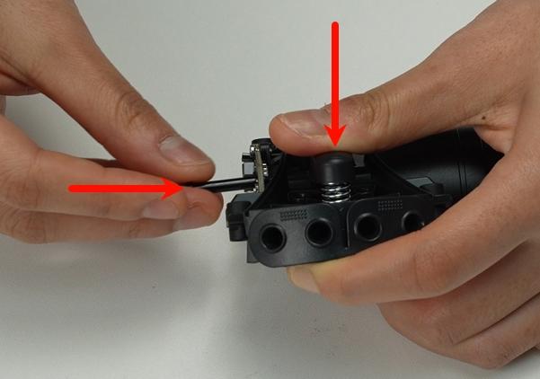 23_insert_selector_button_screw.jpg